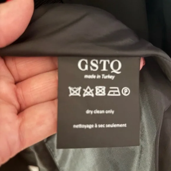 GSTQ Women's Black Cape Jacket - Picture 3 of 10